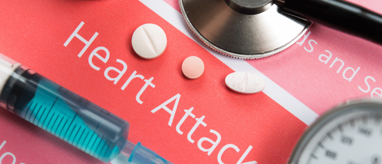 Heart attack symptoms, chest pain early signs, how to identify heart attack, signs of heart attack in chest