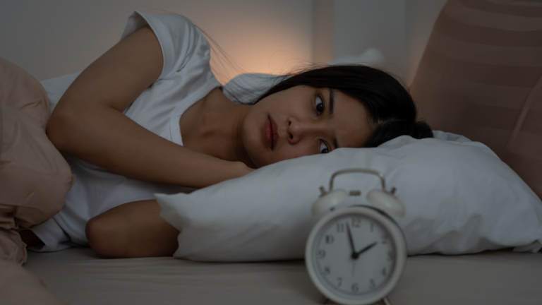 झोप नीट लागत नसेल तर काय कराल? (Sleep Disorder Guide)